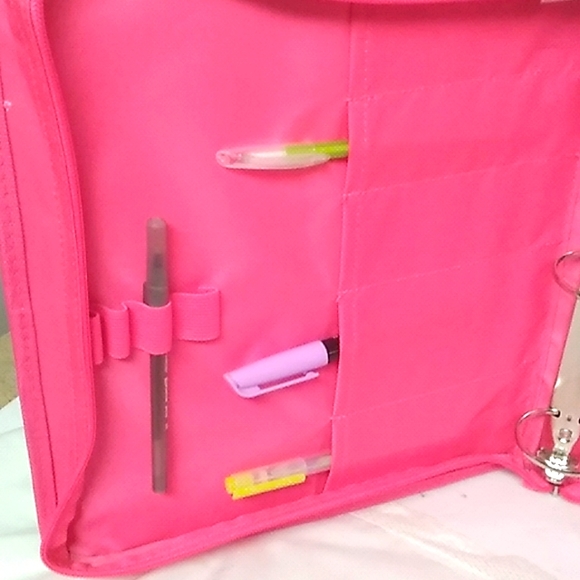 2" 3 ring binder with zipper - Picture 3 of 5